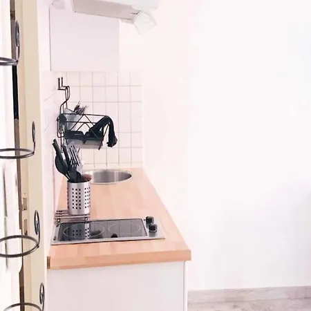 Studio For 2 People Apartment *