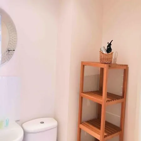 Studio For 2 People *