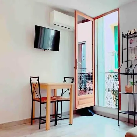 Studio For 2 People *